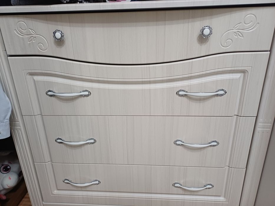 Спальный гарнитур