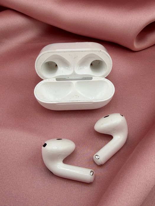 Наушники AirPods 4 / #МА537482