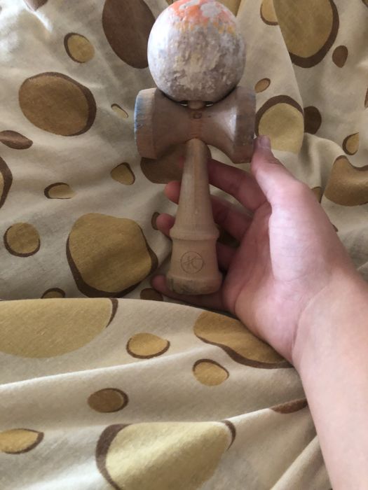 Kendama fara ata schimb cu o ata de rezerva
