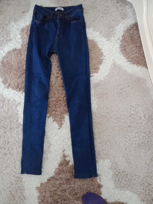 Продам платье и туфли , брюки