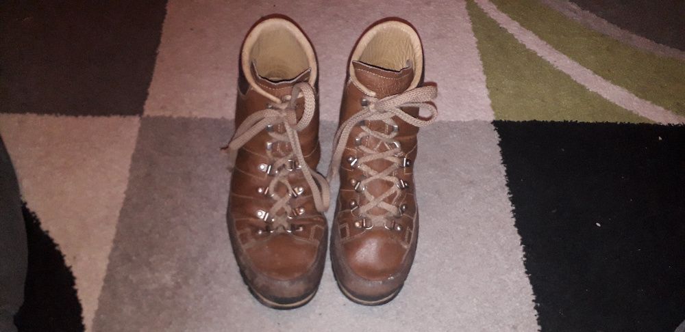 Bocanci de piele 45 import Suedia