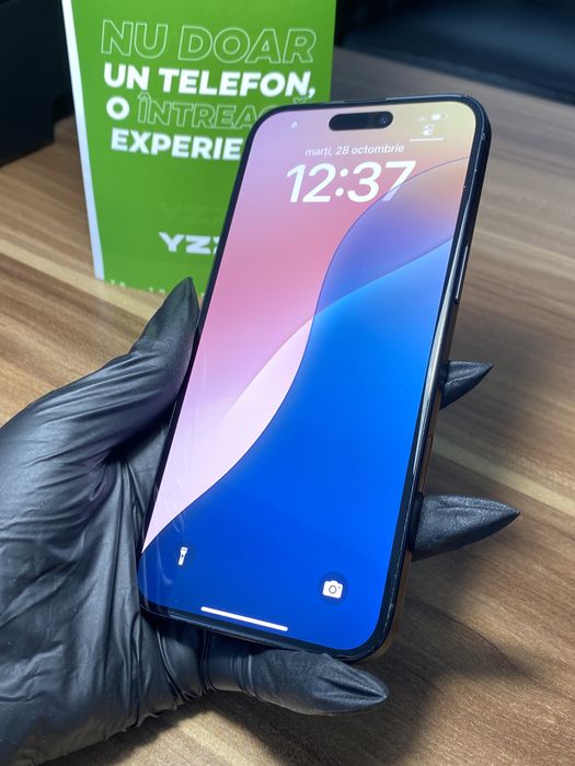 iPhone 16 Plus / 128 GB / Sănătate baterie 98% / Foarte bun