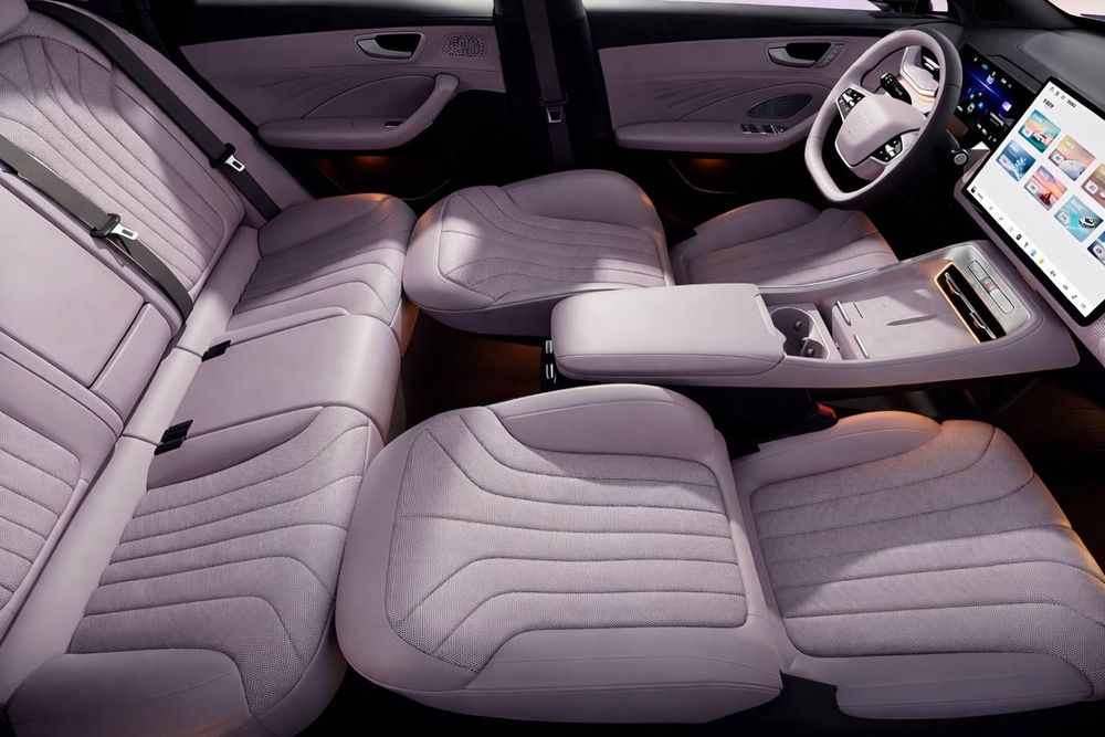 Roewe M7 naxtga nasiyaga