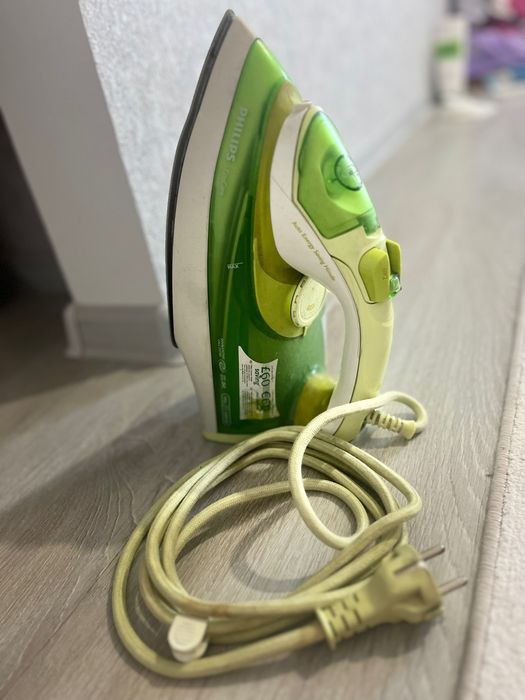 Продам утюг Philips