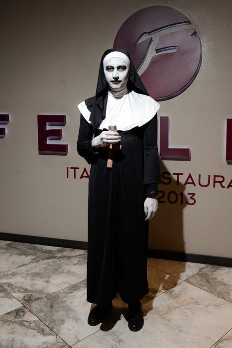 Костюм монашки продам