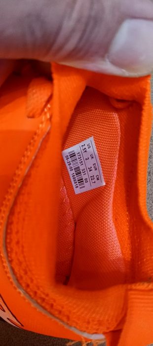 Продам "сороконожки", обувь для занятия спортом