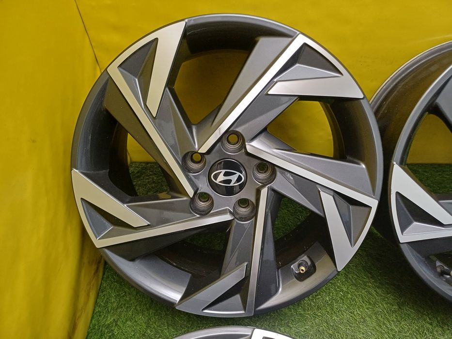 Диски R17 5x114.3 на Hyundai и другие.