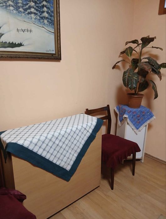 Vand garsoniera in zona decebal