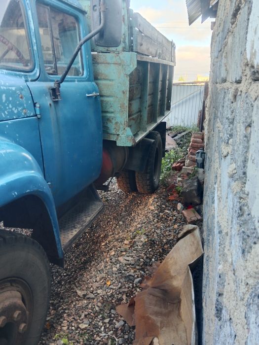 Продам ЗИЛ самосвал