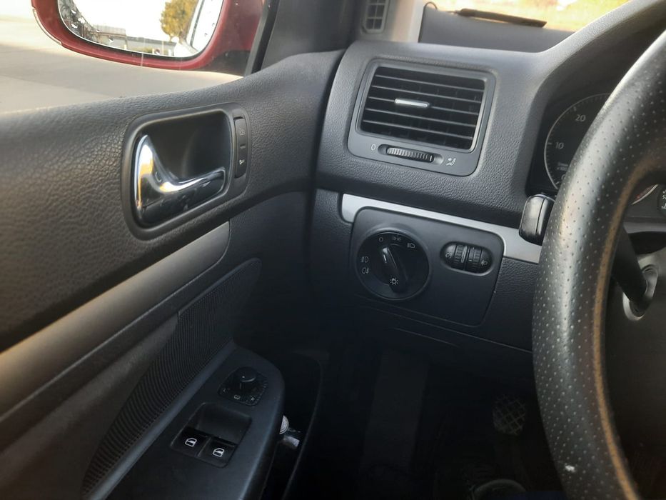 Vând autoturism marca WV golf