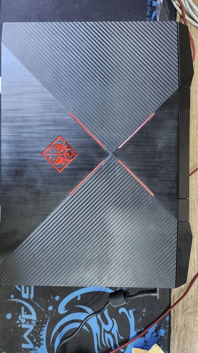 HP Omen 15 2019 i7. 16.  512gb