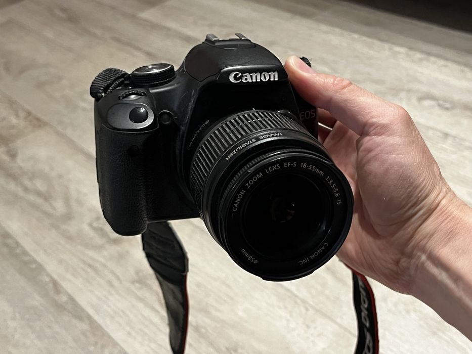 Canon 500D (Kiss X3) + 2 объектива (50mm 1.8 + 18-55mm) и комплект
