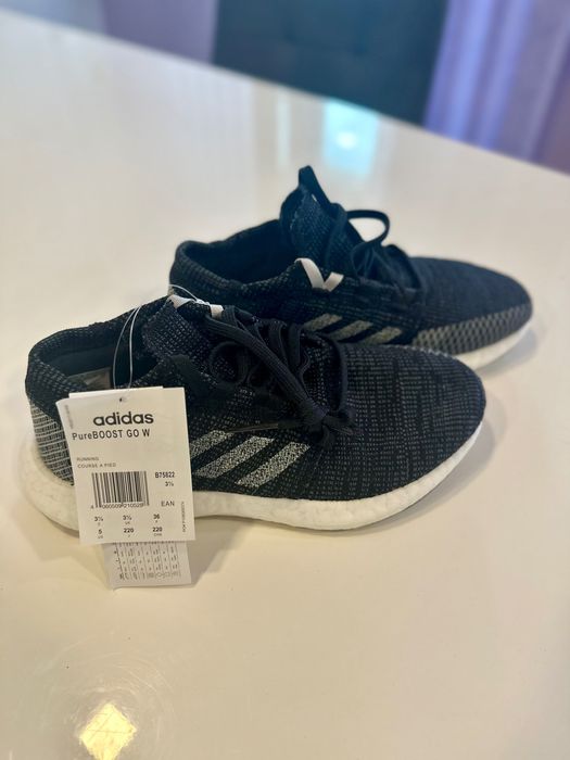 маратонки Adidas pure boost go