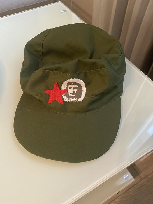 Барета и фуражка