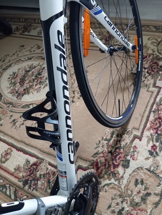 Велосипед шоссейный cannondale_caad8 _2016