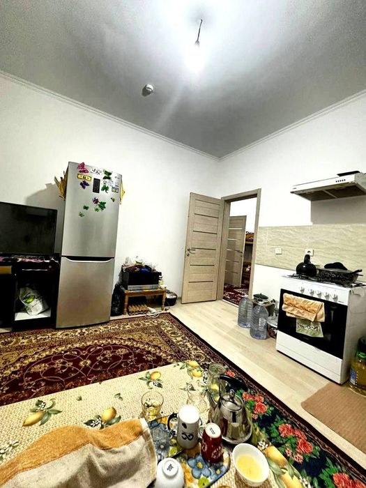 Сотилади Сергели 9-худуд навастройка 2 хонали 72 кв м