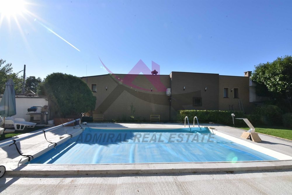 Продава се Къща в Балчик - 344 кв.м за 1439 €/кв.м - Снимка #3