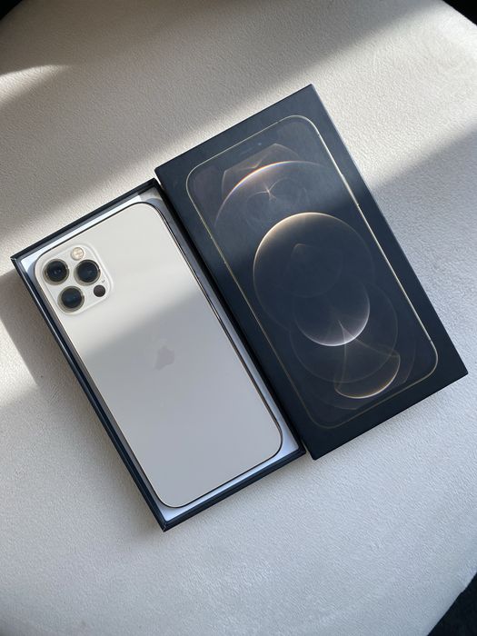 iPhone 12 Pro - 256GB, impecabil