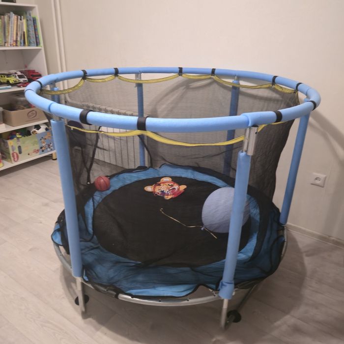 Детский батут продам