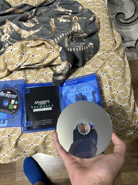 3 jocuri PS4 noi nouțe