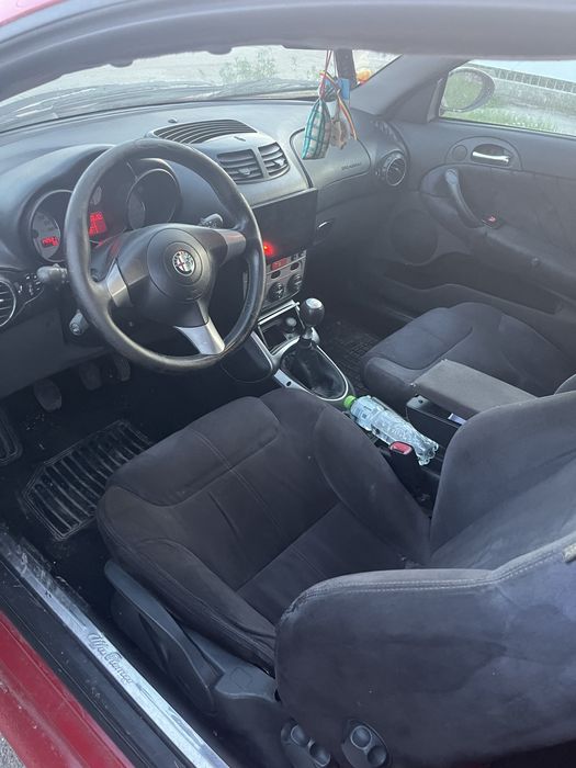 ALFA ROMEO GT 2004 — imagine 5