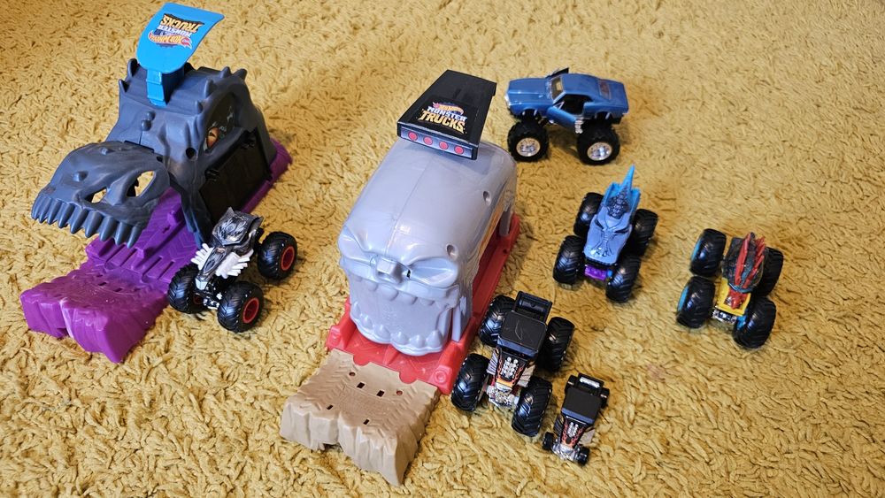 Monster Truck  камиончета Hot Wheels