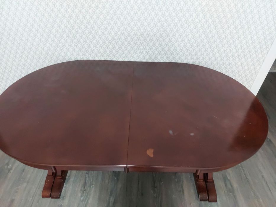 Продается малазийский стол 3м