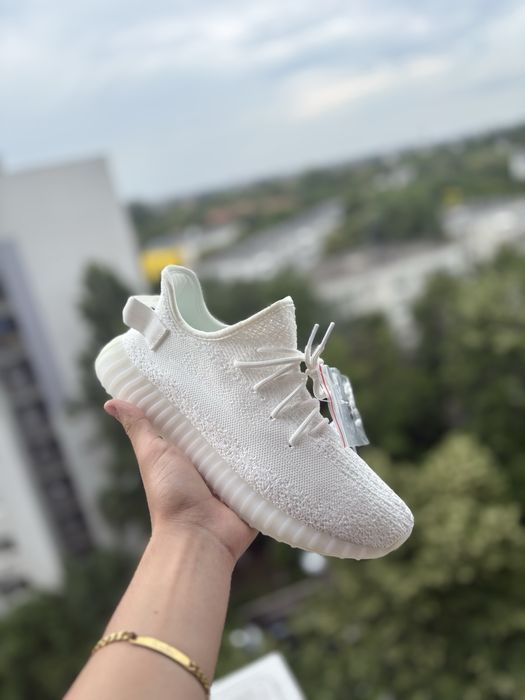 Yeezy 350 cream white