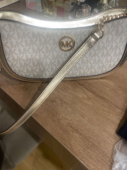 Продается новая сумка Michael Kors