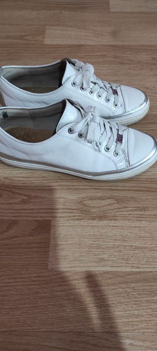 Кеды светлый цвет