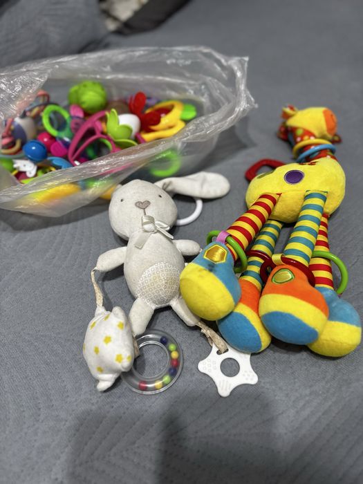 Пакет детских вещей (на девочку)