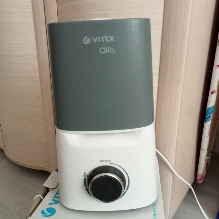 Ппродам увлажнитель воздуха Витек