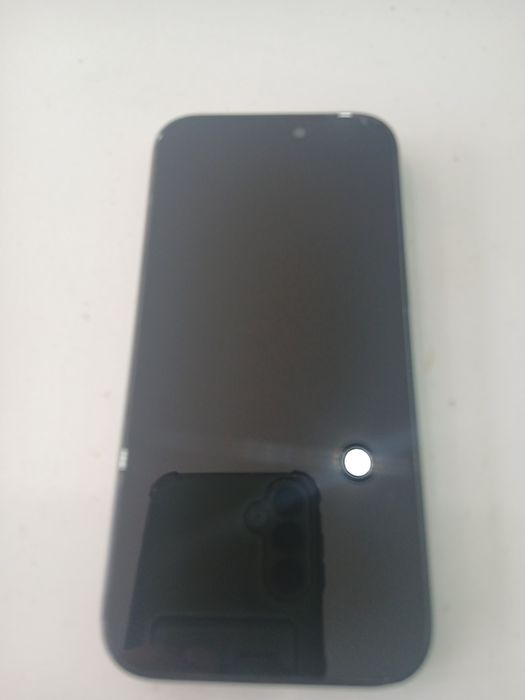 Продам Iphone 15