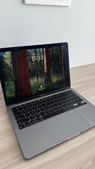 MacBook Pro M2, 2022