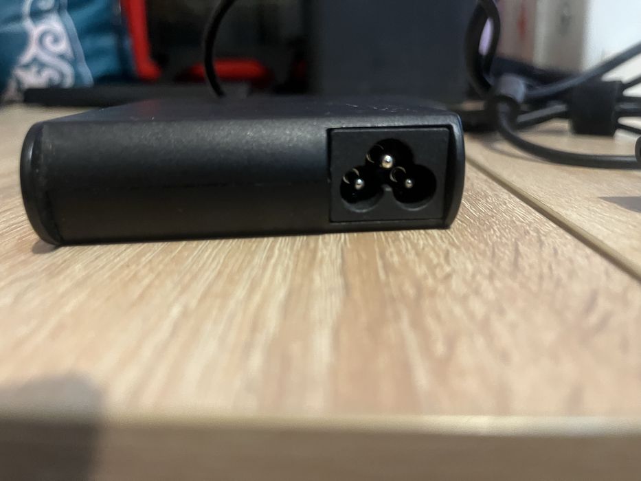 Продам блок питание от LENOVA IDEAPAD 3