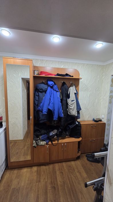 Прихожая мебель с обувницей