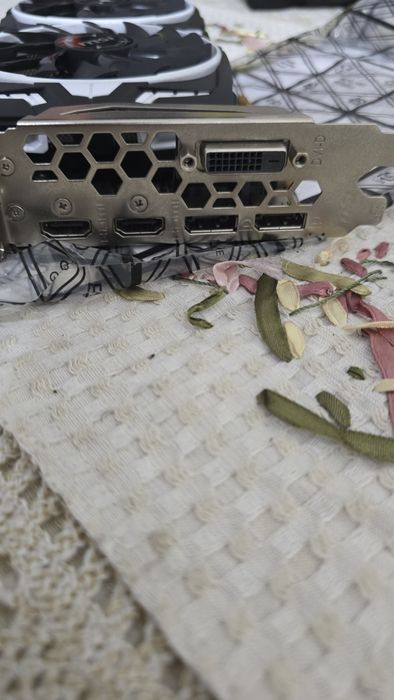 Видкокарта GTX 1080TI 11GB