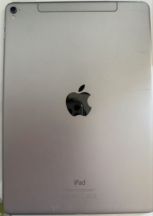 Vând iPad Pro 9,7”