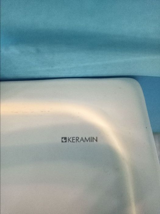 Мойка Тюльпан "Keramin" с краном и шлангами.