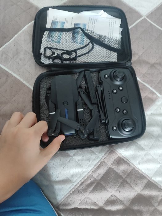 ДРОН Е88 хороший