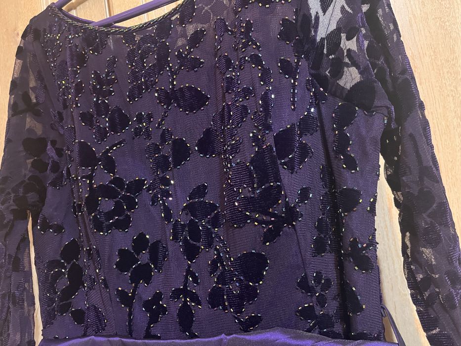 Вечернее платье 15000 тенге