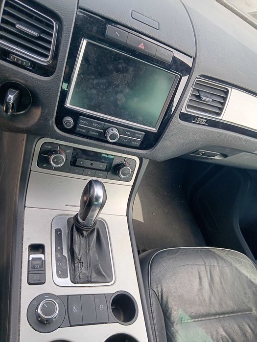 VW Touareg 3.0 TDI ,CAS motor,240 к.с. ,60 броя на части