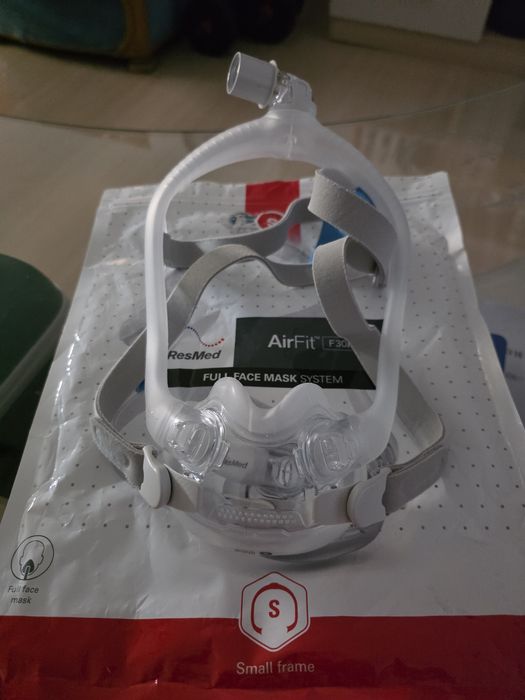 CPAP маска Resmed AirFit F30i цяло лице нова р-р S