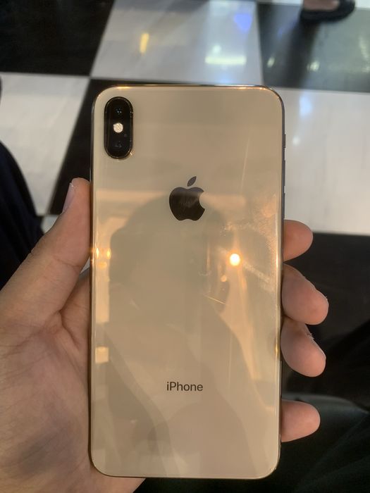 Iphone Xs Max ideal srochna sotiladi
