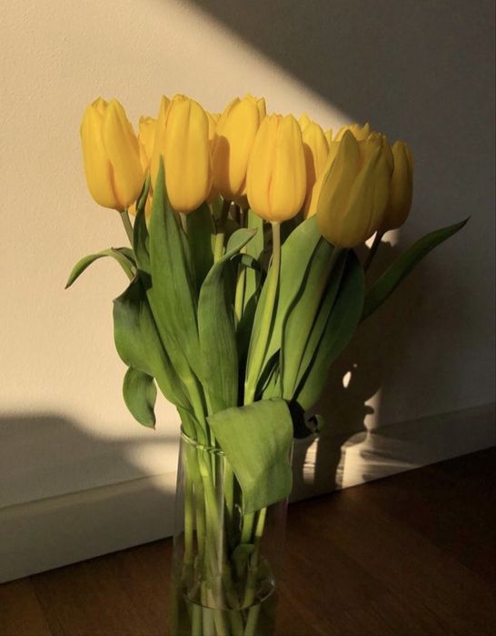 Тюльпаны на 8 марта