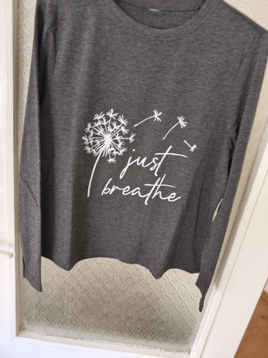 Bluza femei L,un material frumos