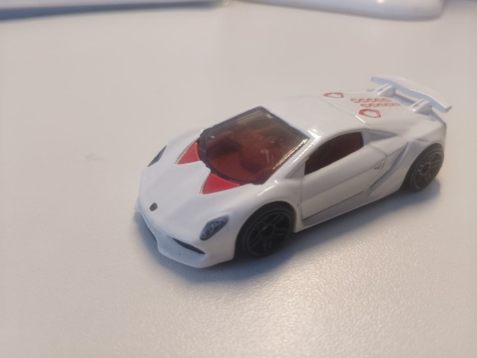 Hot wheels lamborghini