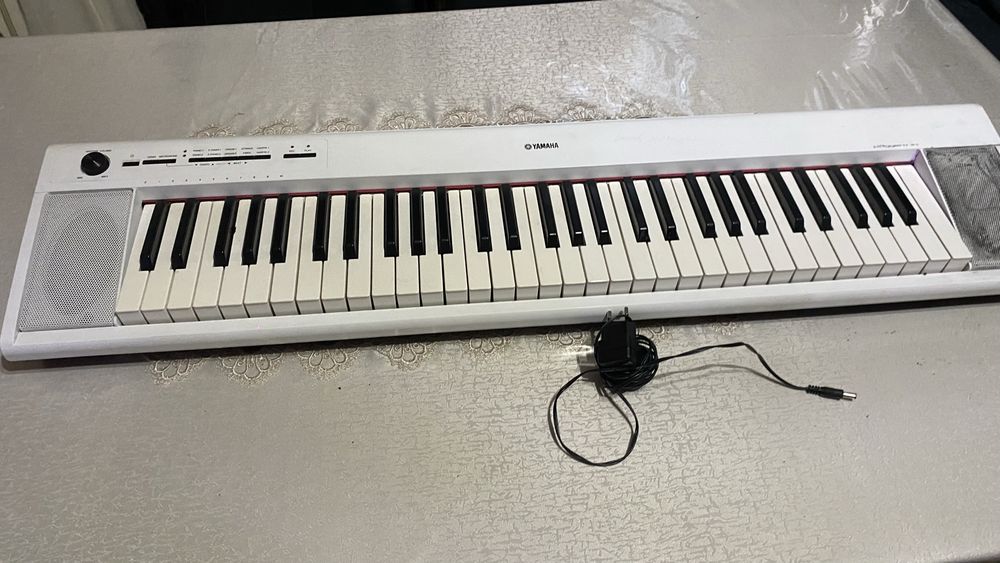 Yamaha piaggero NP-12