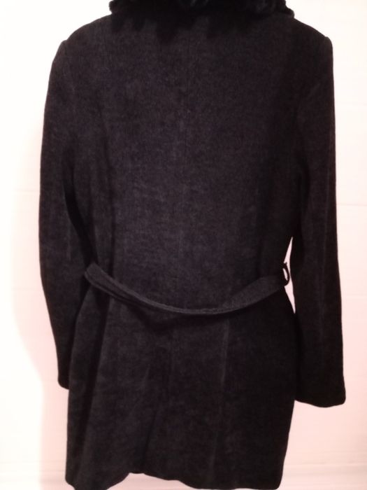 Продам женскую куртку 46-48