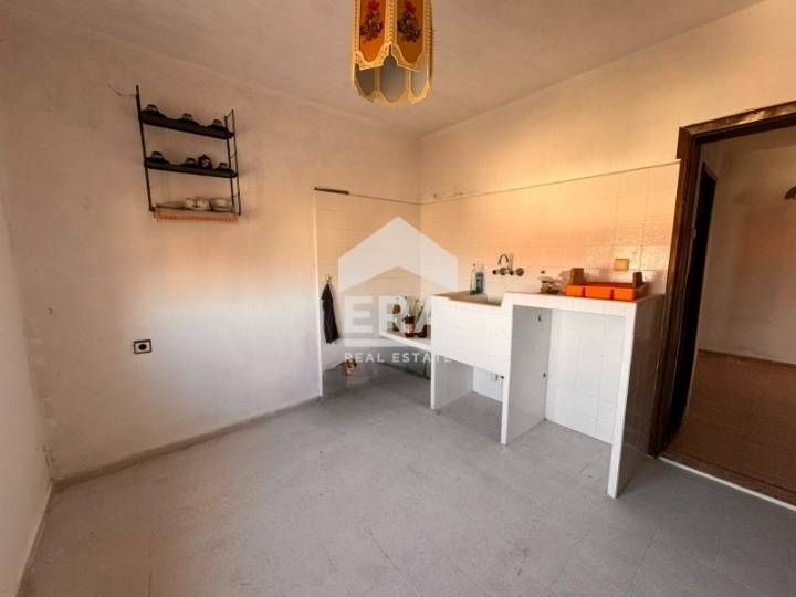 ЕКСКЛУЗИВНО! Многостаен апартамент в ЖСК с три отделни спални, голямо